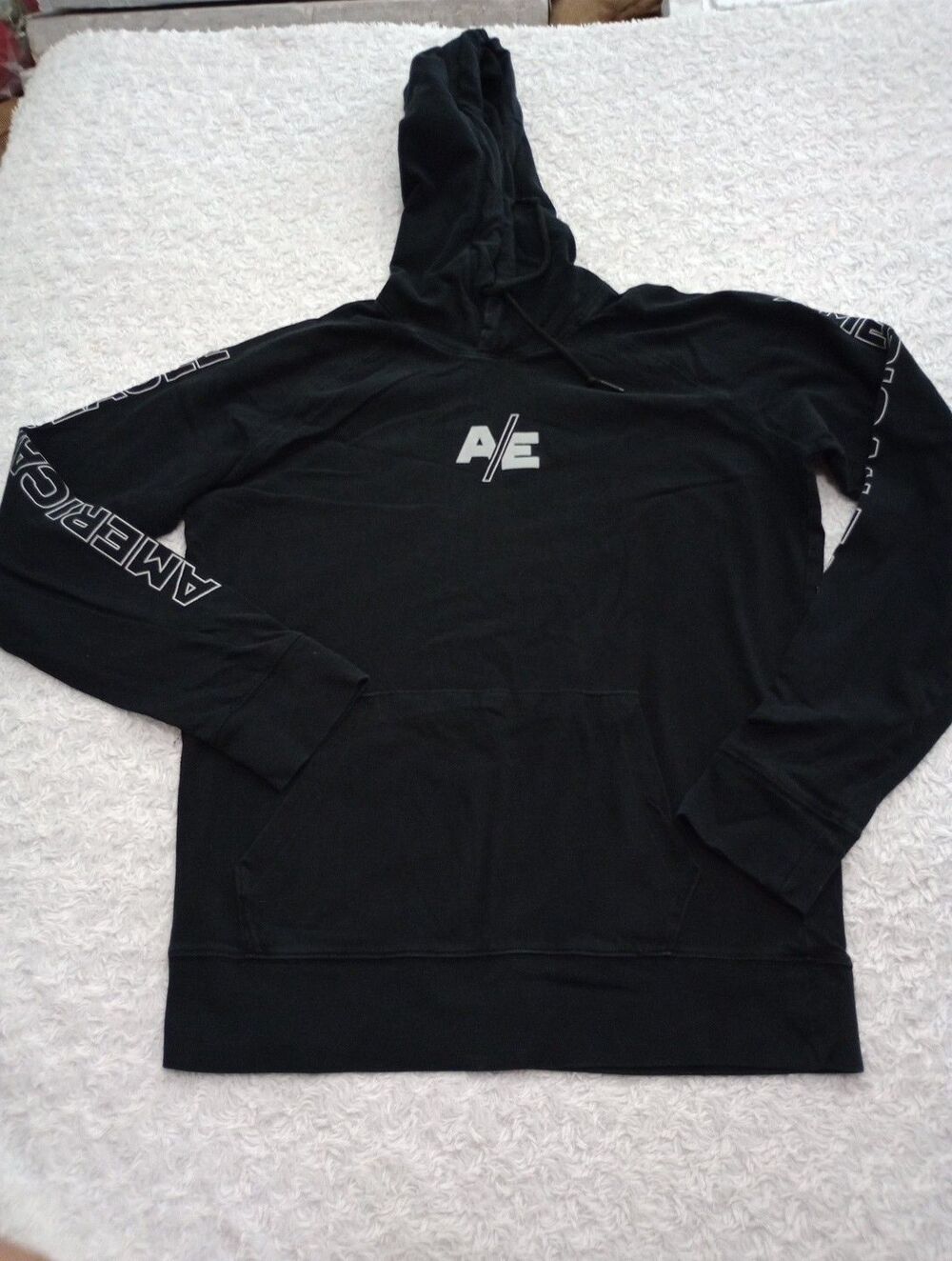 American Eagle MENS BLACK HOODIE LONG SLEEVE SWEATSHIRT SZ MEDIUM GRAPHIC SLEVE - Picture 2 of 12